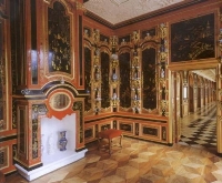 Лаковые росписи дворца